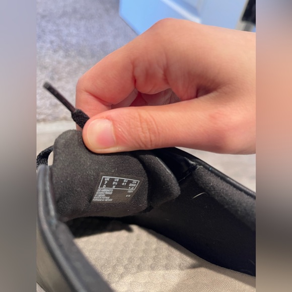 Clarks Women’s Black Sneakers - Picture 3 of 5